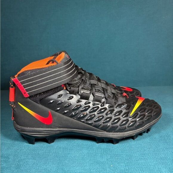 Size 11 - Men’s Nike Force Savage Pro 2 cleats - Picture 3 of 9
